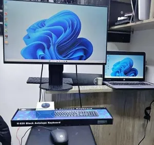 HP EliteDesk 705 G3 Desktop All-in-One