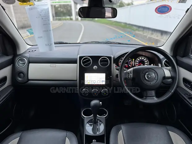 Mazda Verisa 2011 Maroon - 1