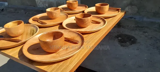 Wooden Dinnerware Set - 18 Pieces - 1