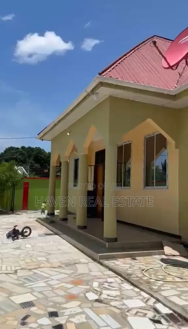4 Bedroom House for Sale in Central, Tanga - 1