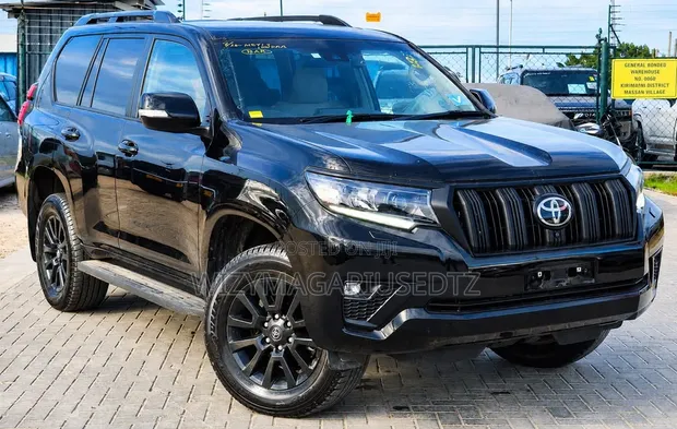 Toyota Land Cruiser Prado TX 2023 Matt Black - 1