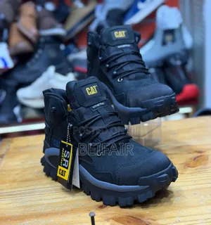 Brand New Caterpillar Safety Boots
