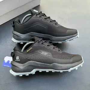 Vico Waterproof Trail Sneakers