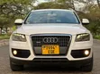 Audi Q5 2009 Pearl White - 1