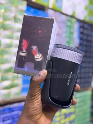2-in-1 USB Humidifier & Starry Sky Projector