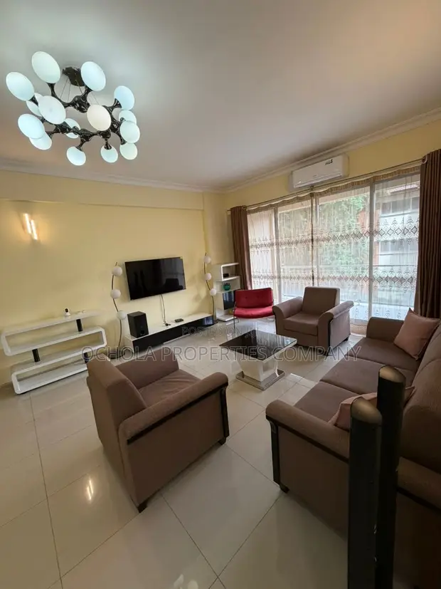 Furnished 3 Bedroom Apartment for Rent in Oyster Bay - 1
