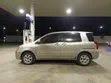 Toyota Raum 2004 Silver - 2
