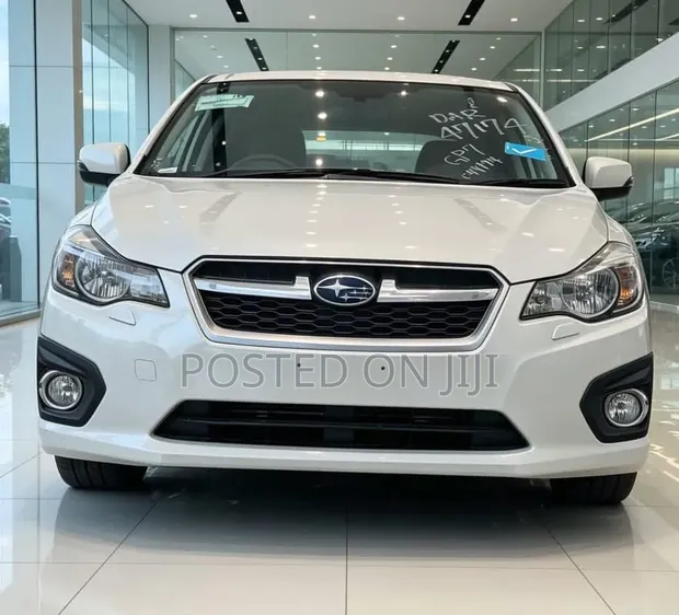 Subaru Impreza 2012 Nyeupe - 1