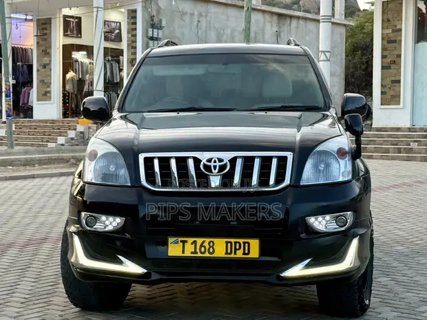 Toyota Land Cruiser Prado 2005 Black - 1