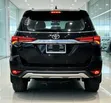 Toyota Fortuner 2018 Nyeusi - 2