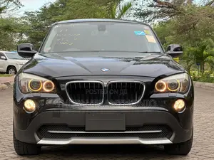 BMW X1 2012 Nyeusi