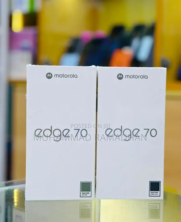 New Motorola Edge 70 512GB Black - 1