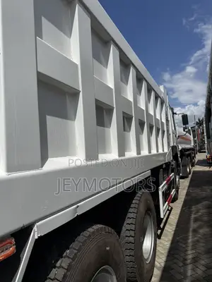 CNHTC Howo Dump Truck 371HP - 2019