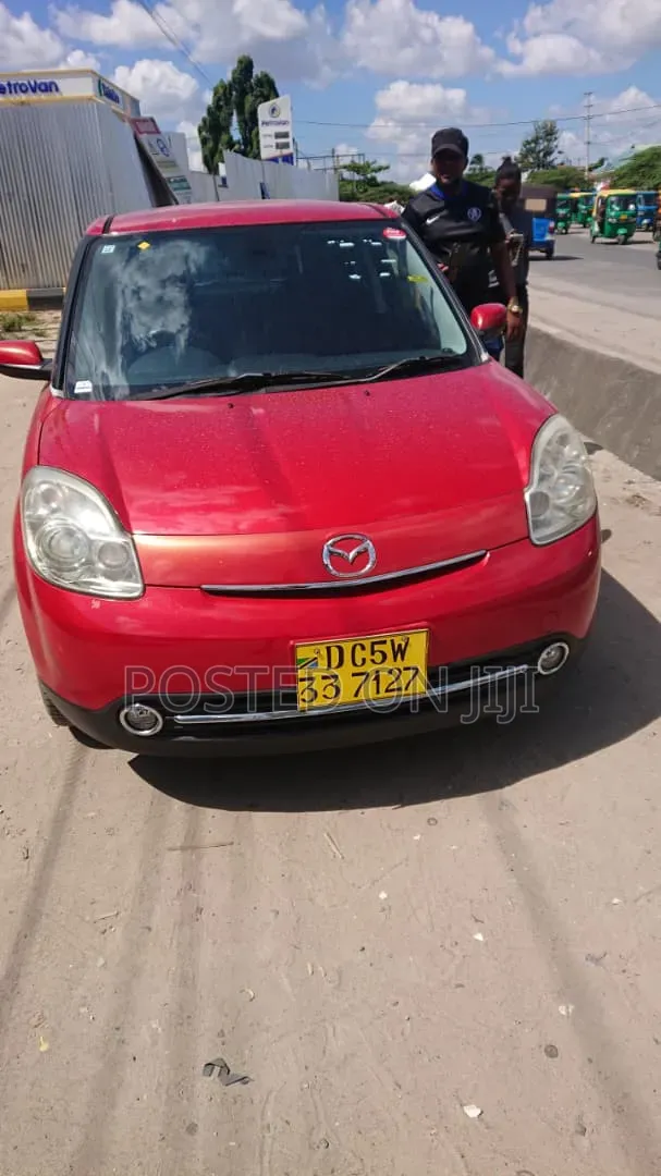 Mazda Verisa 2009 Red - 1