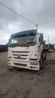 Howo 371 Semi-Trailer Truck - 1