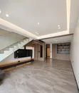 3 Bedroom Duplex for Rent in Oyster Bay - 1