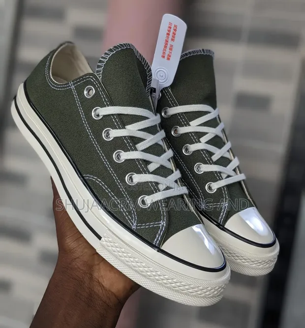 Adidas Sneakers - Mpya Kabisa - 1