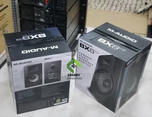 M-Audio BX8 D3 Powered Studio Reference Monitor