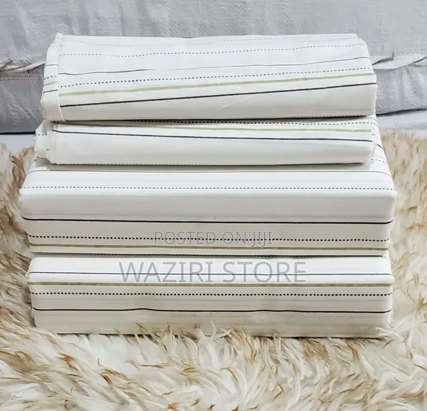 Pure Cotton Bedsheets with 4 Pillowcases - 1
