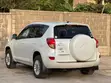 Toyota RAV4 2005 White - 4