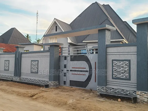 4 Bedroom House for Sale in Biriani Real Estate, Chamazi - 1