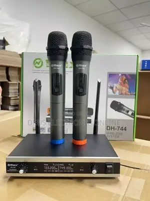Omax Wireless Microphone (50-80m Range)