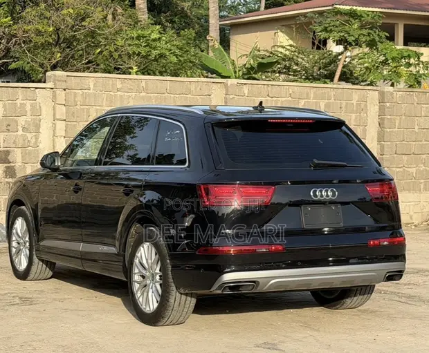 Audi Q7 2017 Black - 1