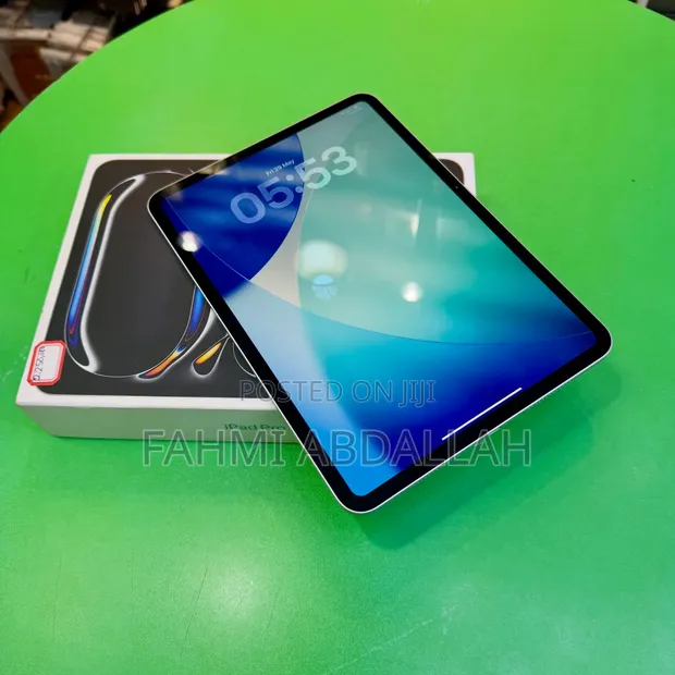 Apple iPad Pro 128GB Mpya Rangi ya Fedha - 1