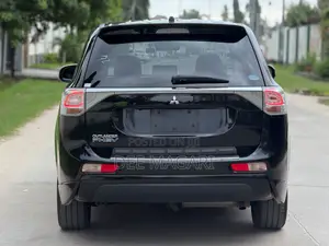 Mitsubishi Outlander PHEV 2018