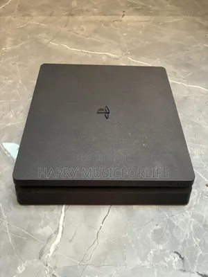 PS4 Slim 500GB with 1 Controller