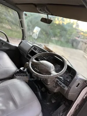 Mitsubishi Canter Mini Truck