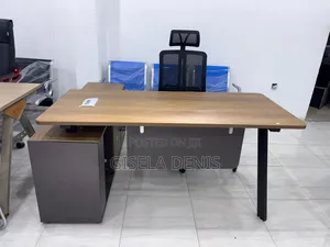 Modern L-Shaped Managerial Desk with Metal Legs