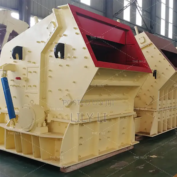 Impact Crusher / Stone Crushing Machine - 1
