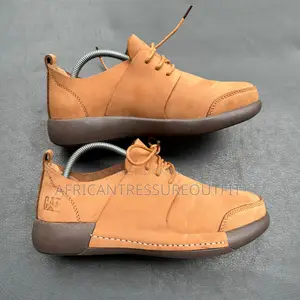 Caterpillar Casual Boots with Split Sole Design