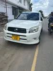 Toyota RAV4 2011 White - 2