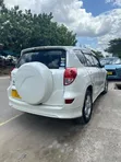 Toyota RAV4 2011 White - 3