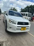 Toyota RAV4 2011 White - 4