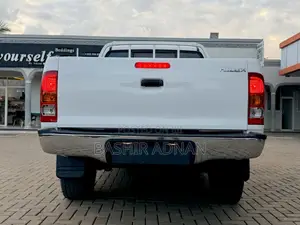 2007 Toyota Hilux 3.0 D-4D Double Cab 4x4 Raider White