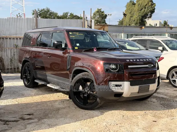 Land Rover Defender SE 2024 Nyekundu - 1