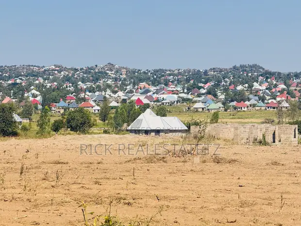 Viwanja Vinauzwa Kisesa, Kanyama Karibu na Mwanza City College - 1