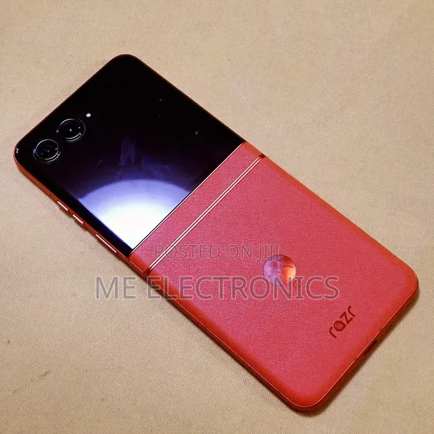 Motorola Razr 50 256GB - 1
