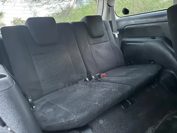 Toyota Wish 2005 - 1