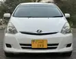 Toyota Wish 2004 Nyeupe - 1