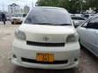 Toyota Porte 2005 White - 1