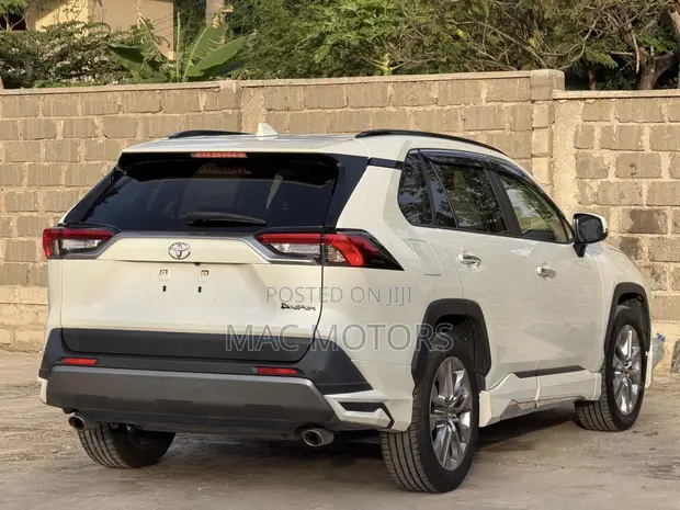 Toyota RAV4 2020 - White - 1