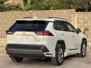 Toyota RAV4 2020 - White