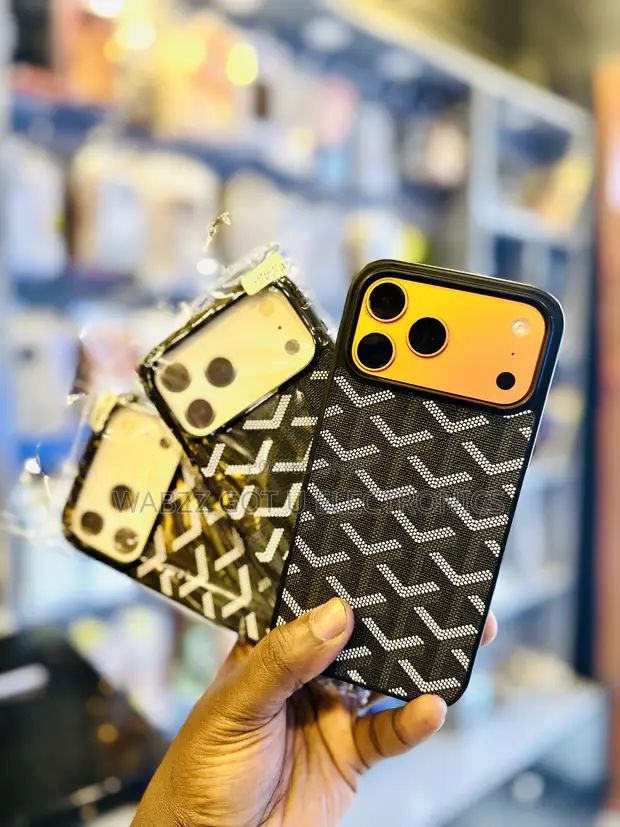 Kesi za iPhone 17 Promax - Nyeusi Alcantara - 1