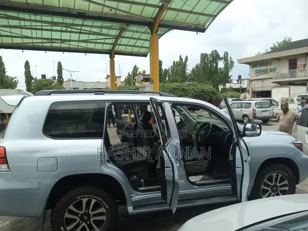 Toyota Land Cruiser V8 TD STD 2010 Bluu - 1