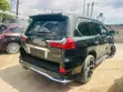 Lexus LX 570 AWD 2017 Nyeusi - 4