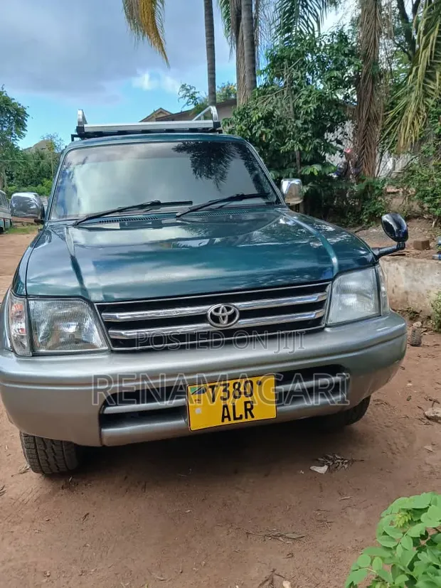 Toyota Land Cruiser Prado 2003 Kijani - 1